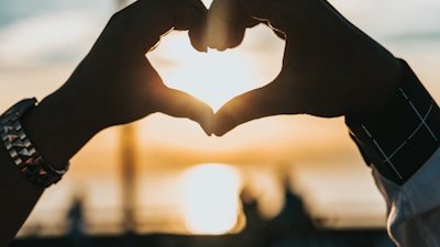 每日大赛吃瓜:网红情侣分手撕逼全记录,男方出轨证据曝光